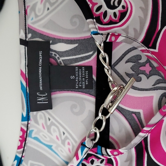 Top - Picture 2 of 3